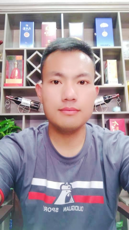 钱乾的第一张照片--滨海父母相亲团